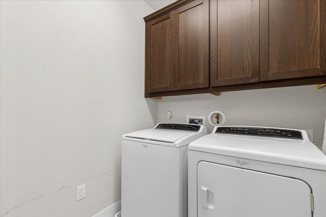 1405 Matthews LN, Austin, TX 78745