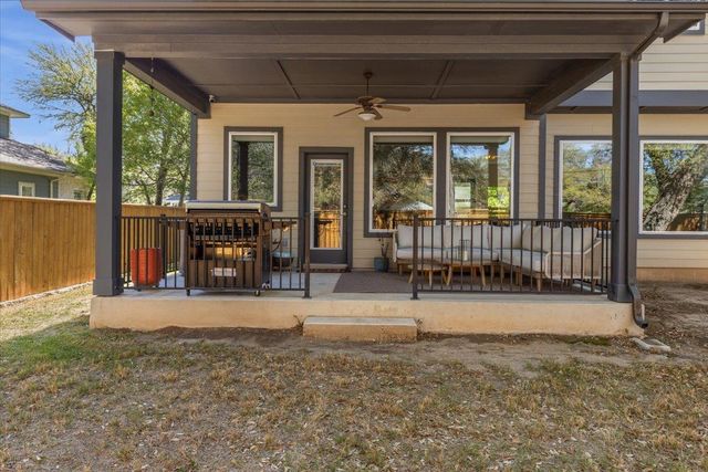 1405 Matthews LN, Austin, TX 78745