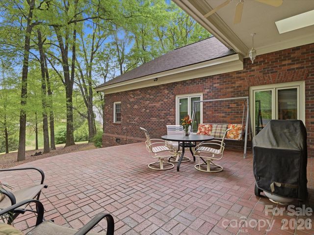 1215 Rosa Drive, Monroe, NC 28112