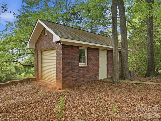 1215 Rosa Drive, Monroe, NC 28112