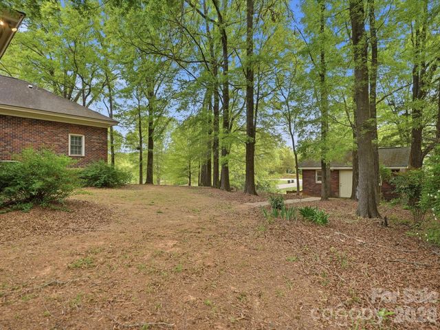 1215 Rosa Drive, Monroe, NC 28112
