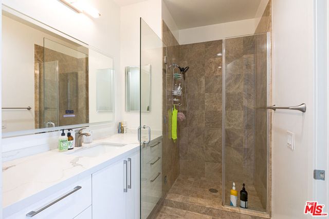 3223 W 6th Street 902, Los Angeles, CA 90020