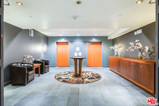 3223 W 6th Street 902, Los Angeles, CA 90020