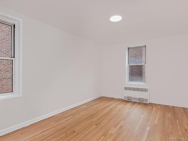 2104 Holland Avenue 4H, Bronx, NY 10462