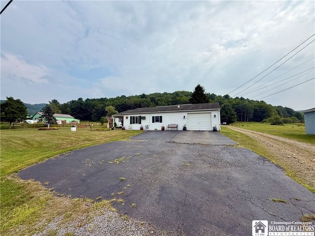 9687 Deer Creek Road, Genesee, NY 14770