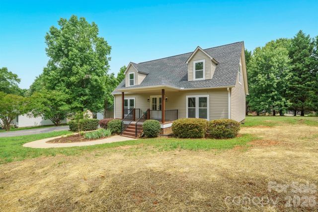 7553 Katherine Drive, Denver, NC 28037
