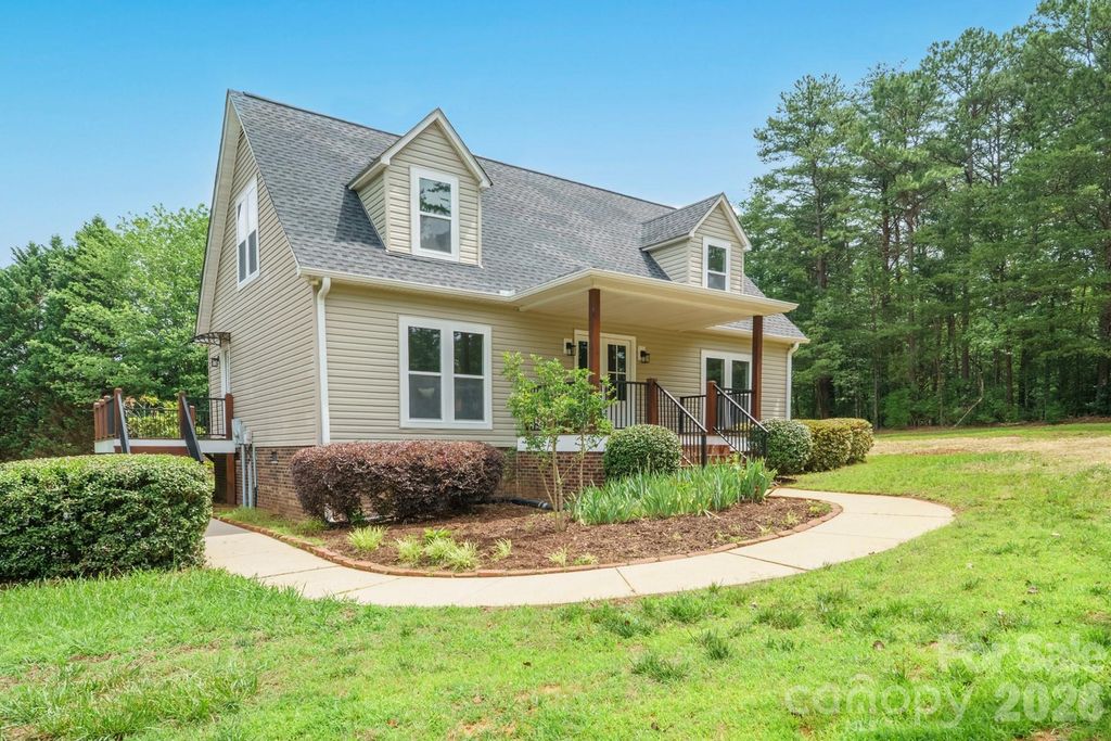 7553 Katherine Drive, Denver, NC 28037