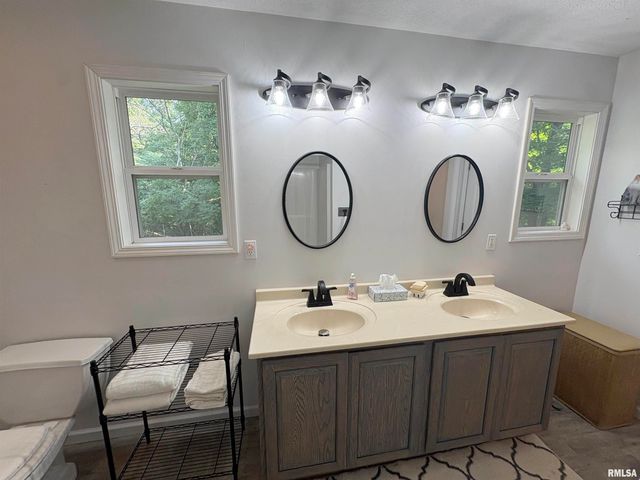 206 ALCONBURY Road, Metamora, IL 61548