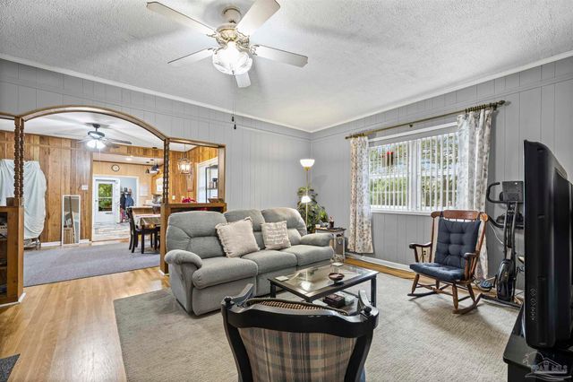 6204 Flaxman St, Pensacola, FL 32506