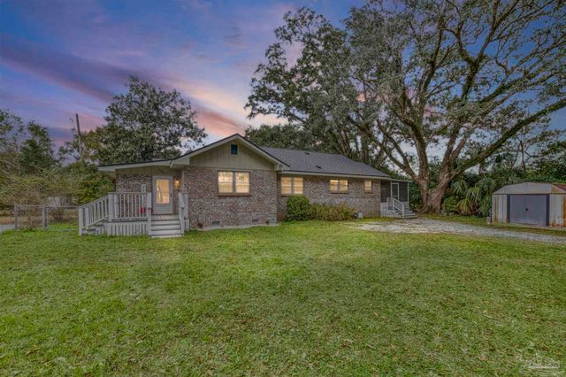 6204 Flaxman St, Pensacola, FL 32506