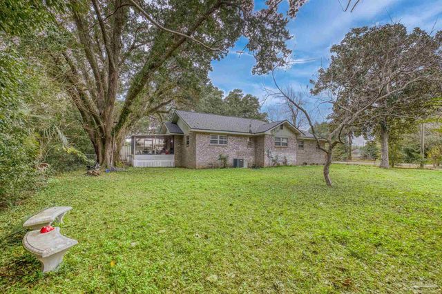 6204 Flaxman St, Pensacola, FL 32506