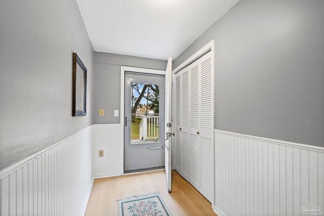 6204 Flaxman St, Pensacola, FL 32506