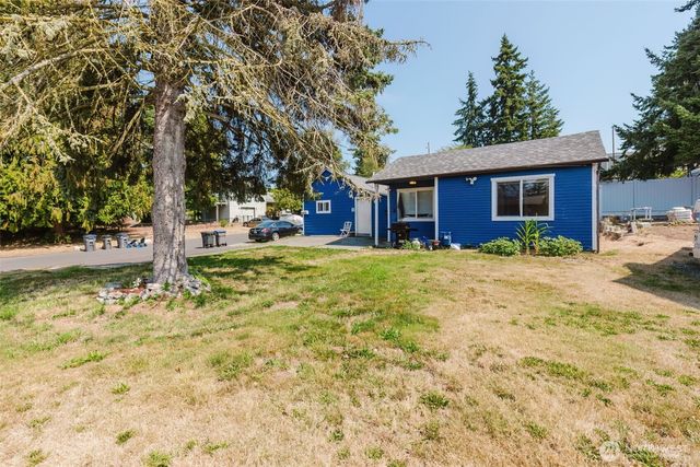 2824 Robin Avenue, Bremerton, WA 98310