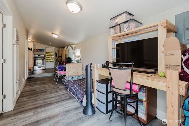 2824 Robin Avenue, Bremerton, WA 98310