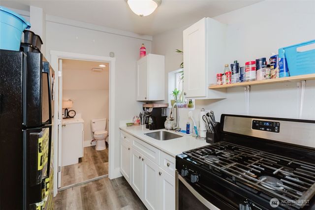 2824 Robin Avenue, Bremerton, WA 98310