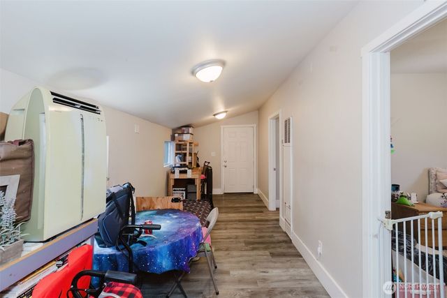 2824 Robin Avenue, Bremerton, WA 98310