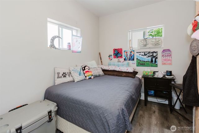 2824 Robin Avenue, Bremerton, WA 98310