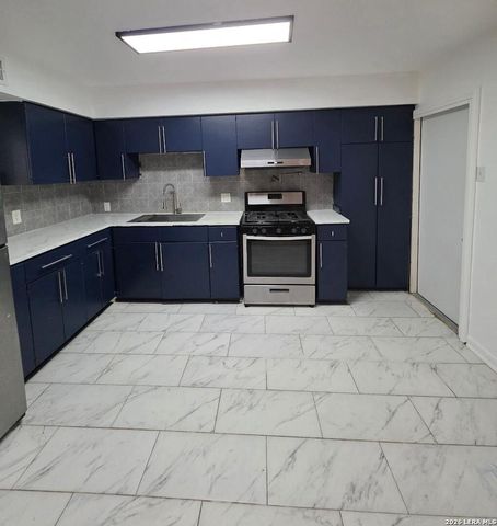 647 KASHMUIR PL, San Antonio, TX 78223