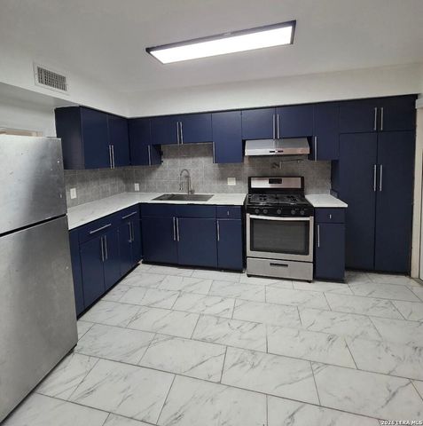 647 KASHMUIR PL, San Antonio, TX 78223