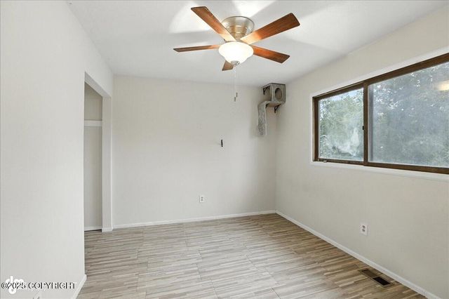337 Gaylene Circle, Anchorage, AK 99504