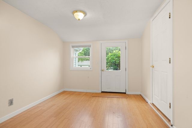 5 Gannett Ter, Sharon, MA 02067