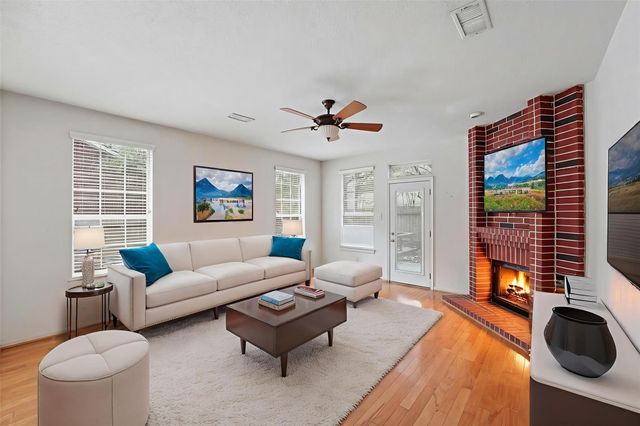 50 E Trillium Circle, The Woodlands, TX 77381