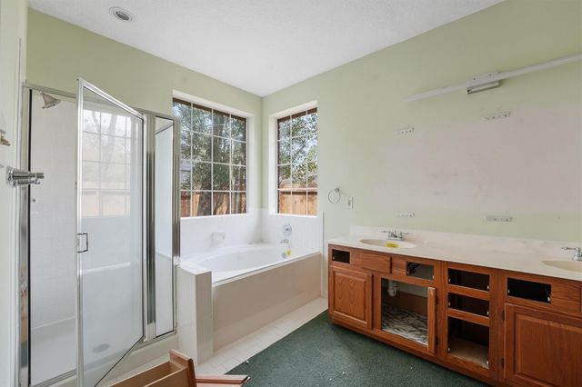 50 E Trillium Circle, The Woodlands, TX 77381