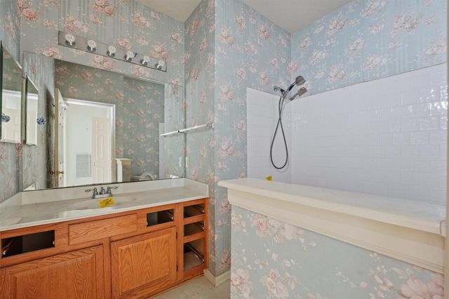 50 E Trillium Circle, The Woodlands, TX 77381