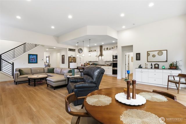 6353 Great Glen Road SW, Port Orchard, WA 98367