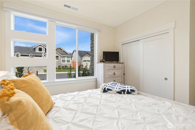 6353 Great Glen Road SW, Port Orchard, WA 98367