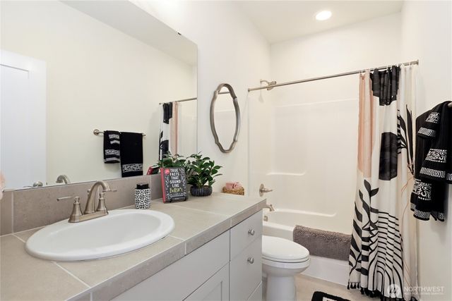 6353 Great Glen Road SW, Port Orchard, WA 98367