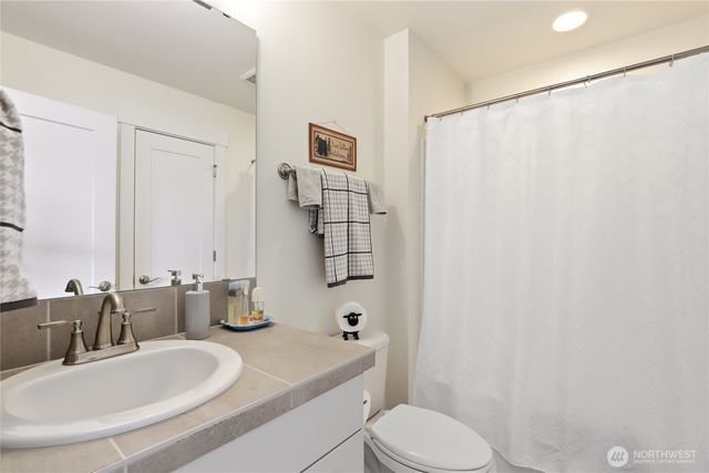 6353 Great Glen Road SW, Port Orchard, WA 98367