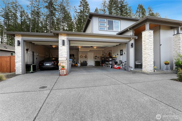 6353 Great Glen Road SW, Port Orchard, WA 98367