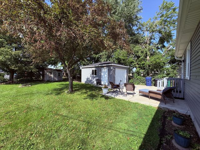 7756 W 81st Place, Bridgeview, IL 60455