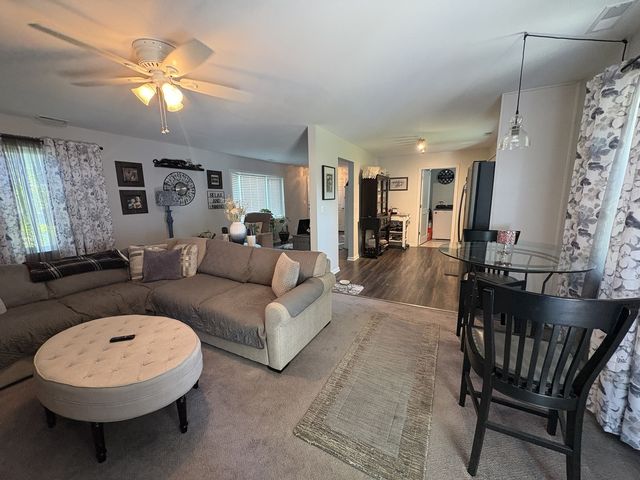 7756 W 81st Place, Bridgeview, IL 60455