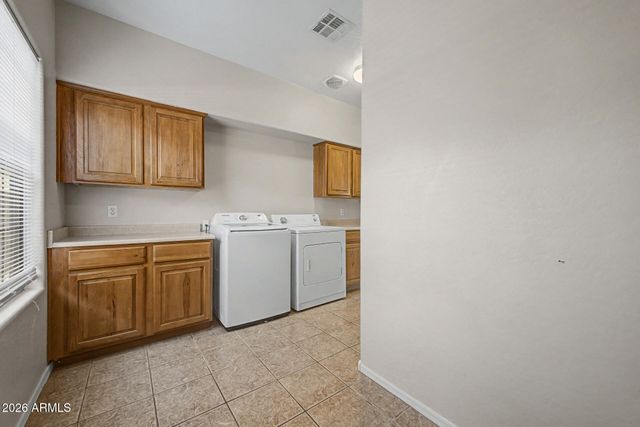 952 E BLUE SPRUCE Lane, Gilbert, AZ 85298