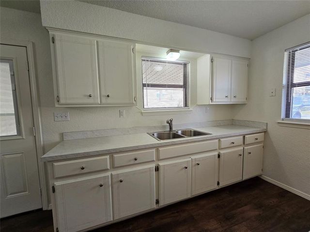 807 N Beard Avenue, Shawnee, OK 74801