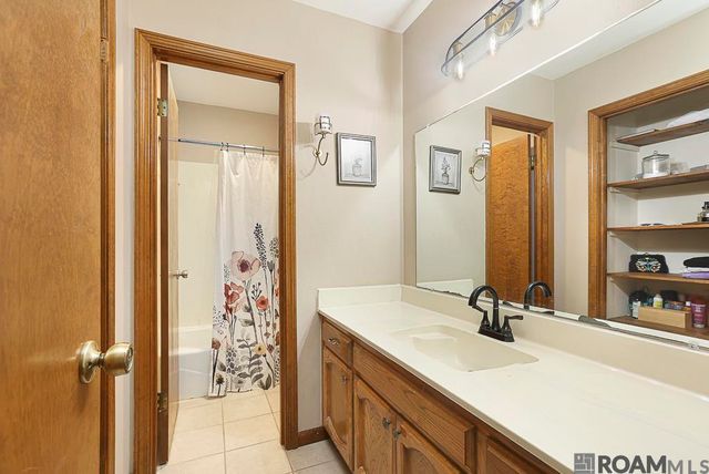 40099 Todd Dr, Prairieville, LA 70769