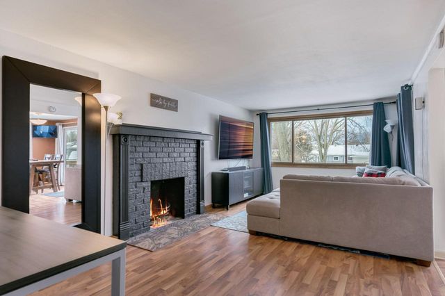 1307 Scott DRIVE, Mount Pleasant, WI 53406