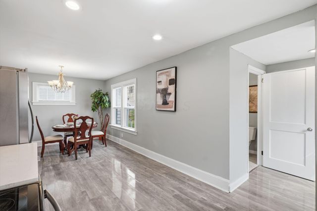 2268 Ridgeway Avenue, Columbus, OH 43219