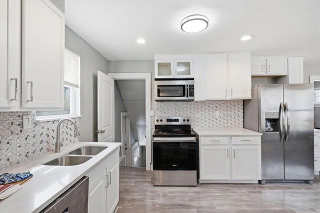 2268 Ridgeway Avenue, Columbus, OH 43219