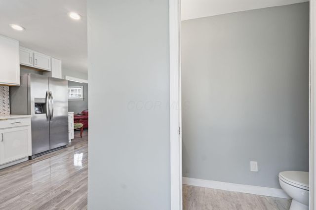 2268 Ridgeway Avenue, Columbus, OH 43219