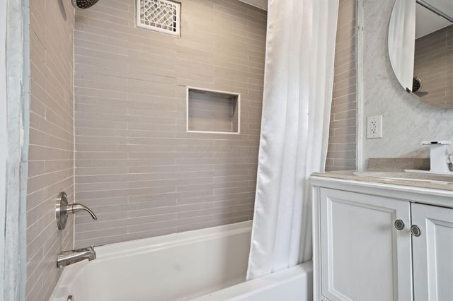 2268 Ridgeway Avenue, Columbus, OH 43219