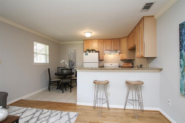 1307 Welch Street 4, Houston, TX 77006