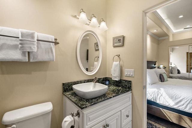 387 Ocean Avenue, Monterey, CA 93940