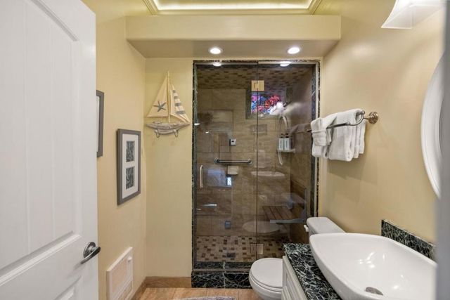 387 Ocean Avenue, Monterey, CA 93940
