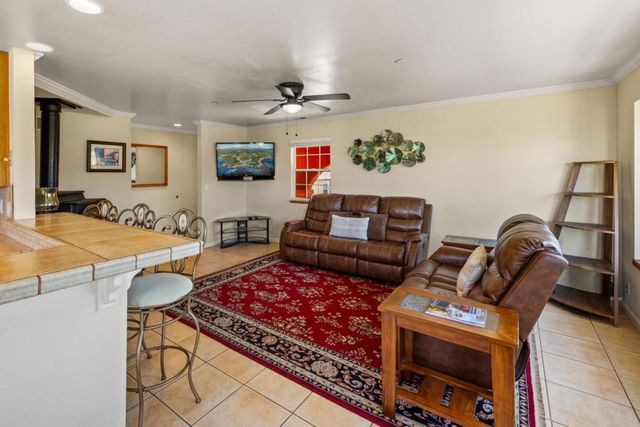 387 Ocean Avenue, Monterey, CA 93940