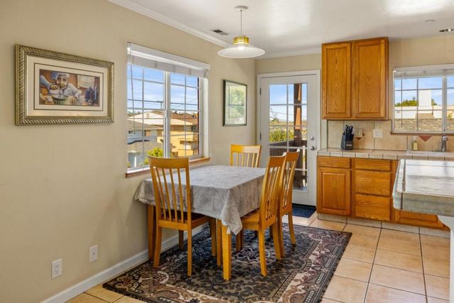 387 Ocean Avenue, Monterey, CA 93940