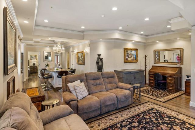 387 Ocean Avenue, Monterey, CA 93940