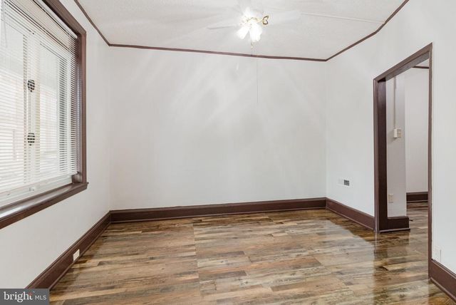 1353 HOWARD ST, Harrisburg, PA 17104